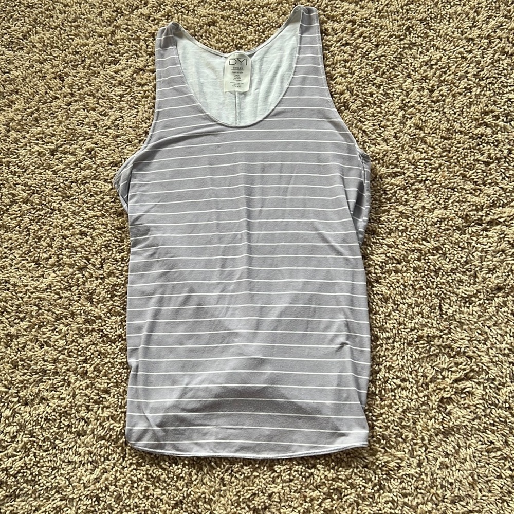 LIKE NEW flattering gray/white-striped DYI twist muscle tank top in size S!